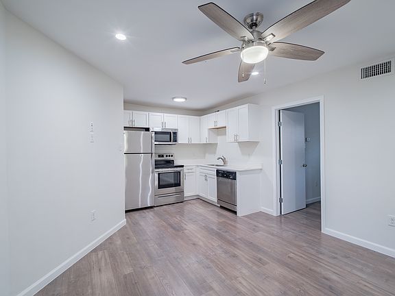2nd image of 4919 San Jacinto St APT 207
