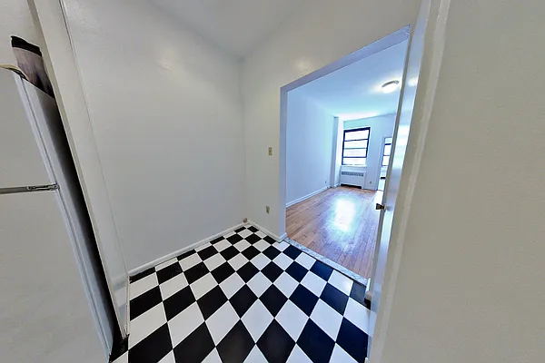 Rented by CitySites Real Estate Group | media 4