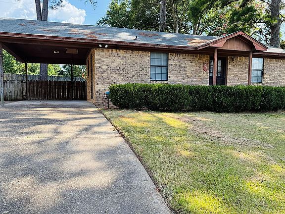 2nd image of 2121 McHenry Cir