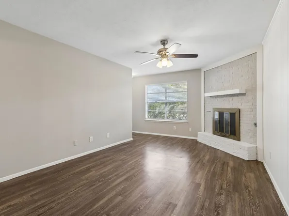 2413 Woodoak Ct, Irving, TX 75060