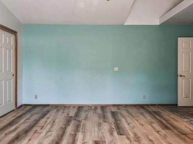 1215 Beasley St — Photo 8