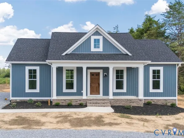 8714 Hat Creek Rd, Brookneal, VA 24528