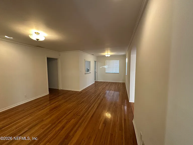 4690 Homestead Rd — Photo 8