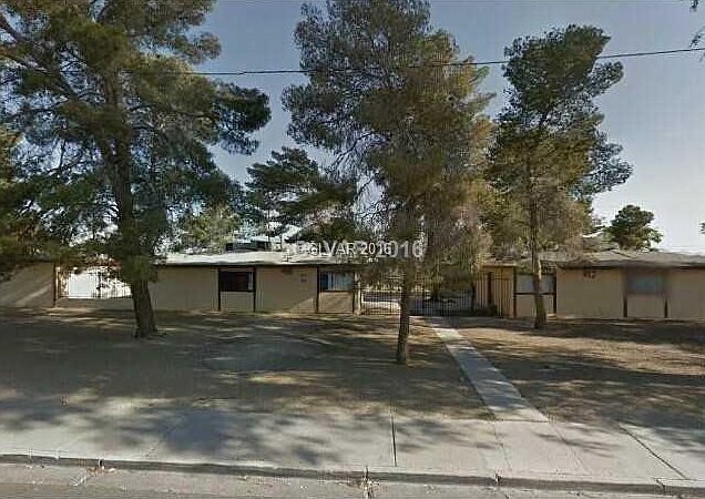 2nd image of 1004 E Carey Ave