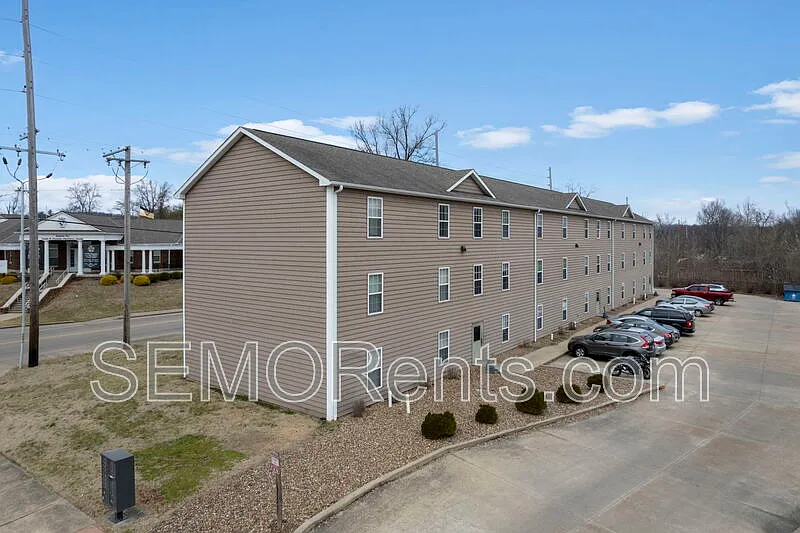 3 Village Dr — Photo 2