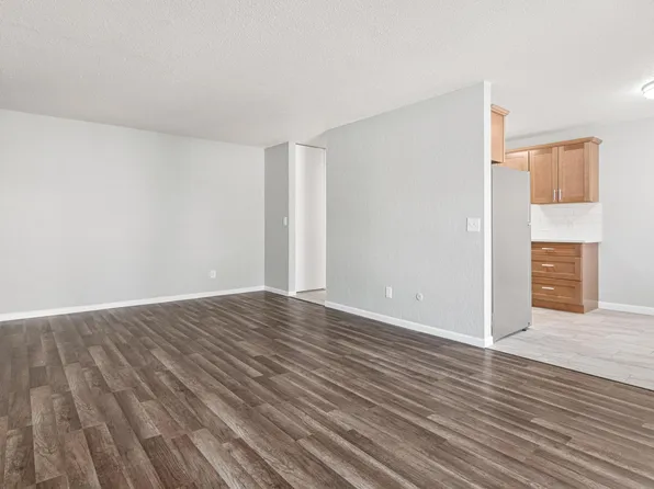 2210 Eldridge Ave E #102, Saint Paul, MN 55109
