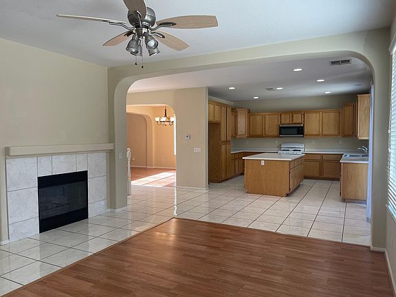 5th image of 13737 Andean Ct