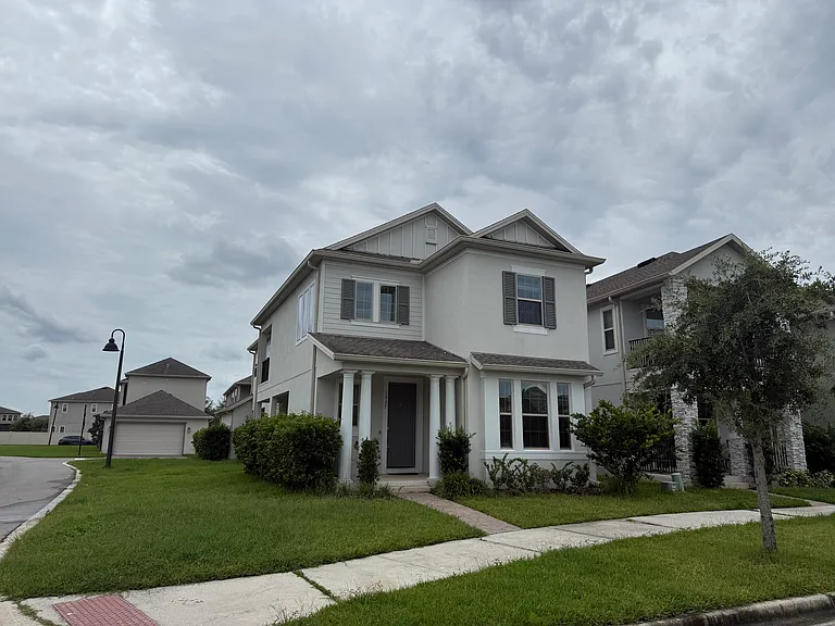 1337 Silver Moon Ln — Photo 2