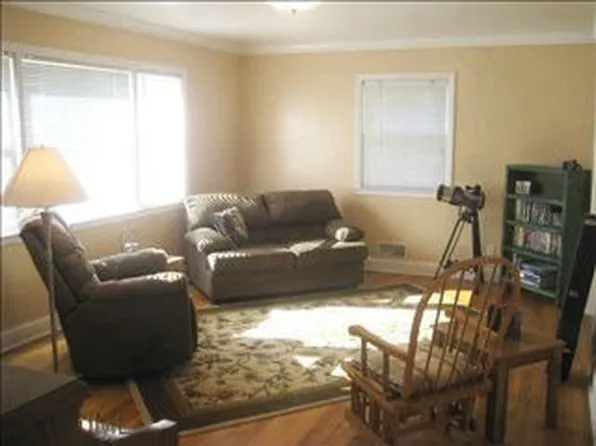 7044 McLeansville Rd, Browns Summit, NC 27214