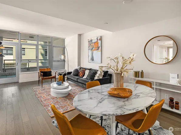 583 Battery Street #208, Seattle, WA 98121