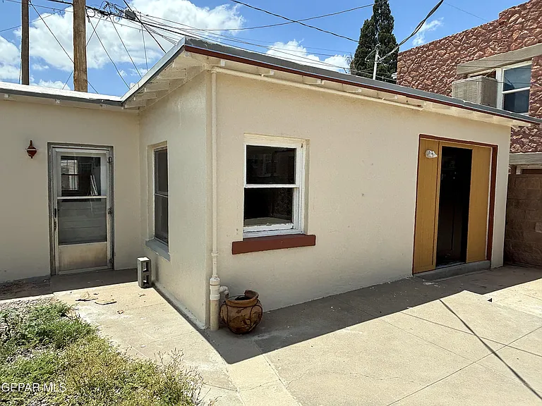 3116 Wheeling Ave #B — Photo 2