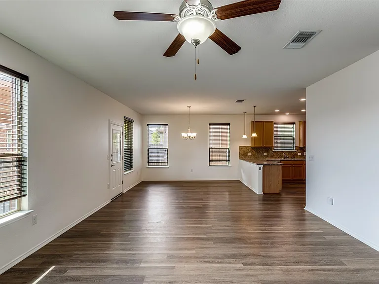 6209 Garden Rose Path — Photo 8