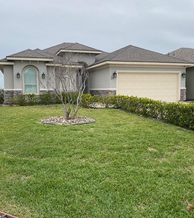 1st image of 20 Valdarama Dr