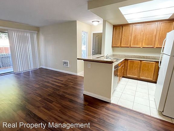 4th image of 432 Edgehill Ln Unit 71