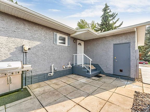 4th image of 131 Garland Cres