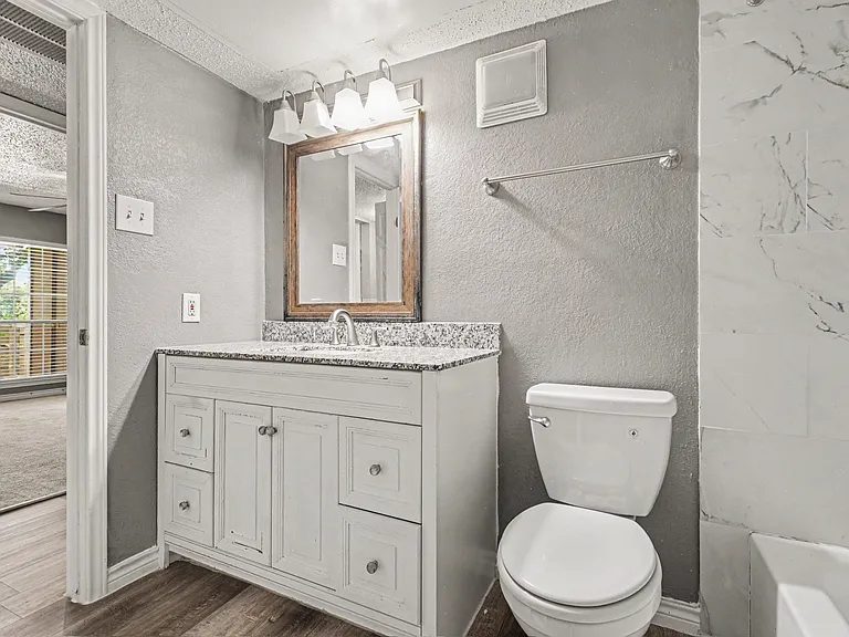 3645 W Northgate Dr #201 — Photo 15