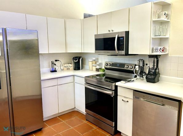 327 Calle Camino Del Prado, Cidra, PR 00739