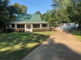 2409 Old Wolfe Rd, Caledonia, MS 39740