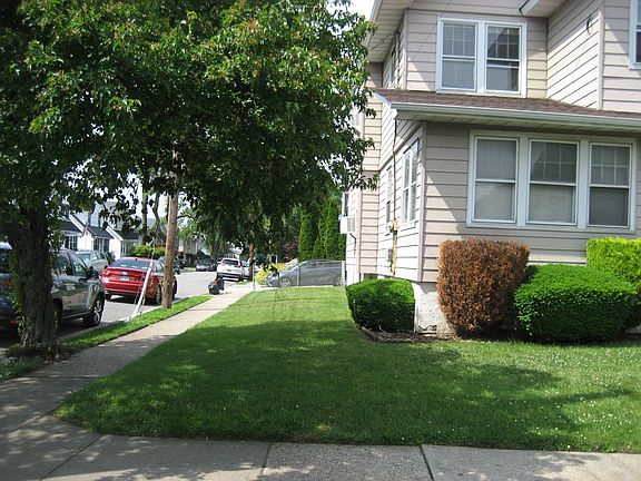 2nd image of 453 College Ave