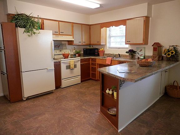 2nd image of 4305 Hunt Dr NW
