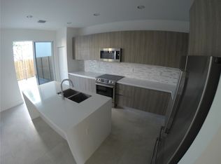 7133 NW 103rd Path, Miami, FL 33178