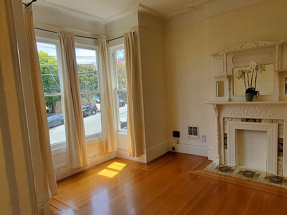 5th image of 936 Diamond St