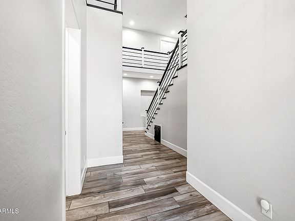 5th image of 17962 W MONTECITO Avenue