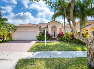 1341 NW 130th Ave, Pembroke Pines, FL 33028
