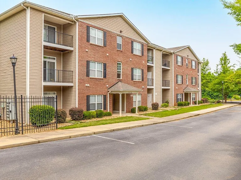 The Overlook At Golden Hills Apartment Homes — Photo 27