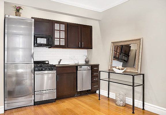 2nd image of 336 E 81st St APT 4C