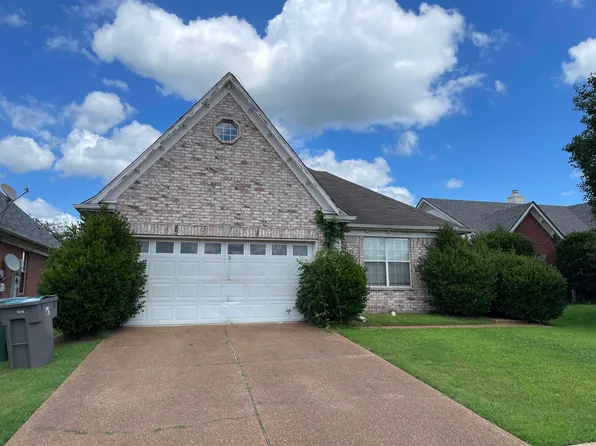 2732 Breezy Ridge Trl, Cordova, TN 38016