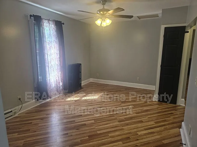 1370 East Ave — Photo 5