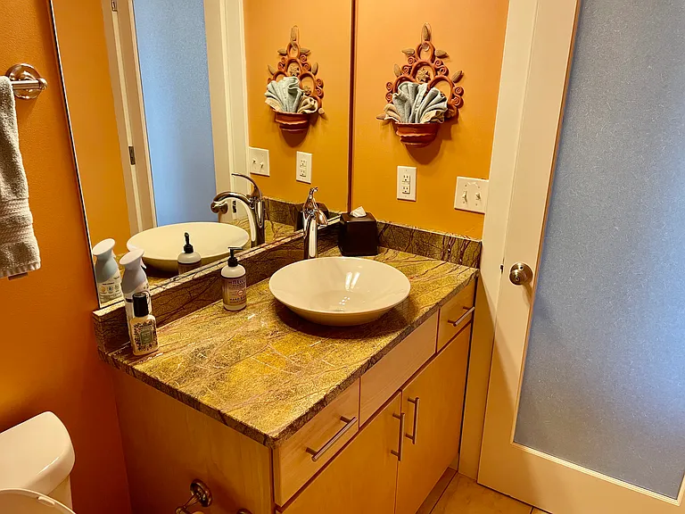 1032 Jackson St — Photo 37
