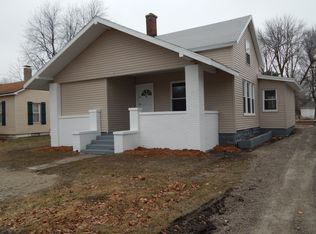110 E Reynolds St, Tolono, IL