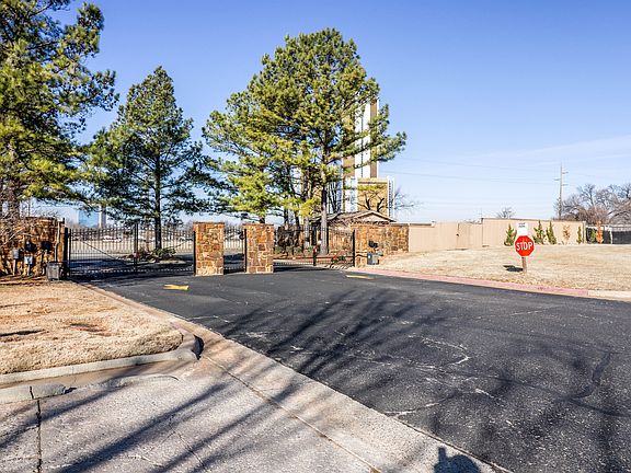 2nd image of 2802 E 85th St #15137