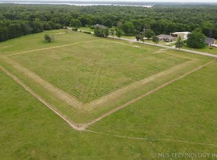 1 N 4285th Rd, Hugo, OK 74743