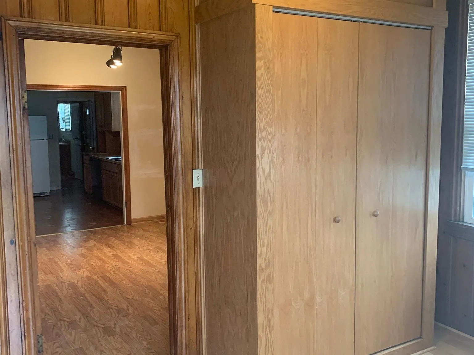 2-401 E 22nd St — Photo 2