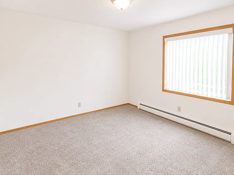 Rolling Hills Apartments — Photo 50