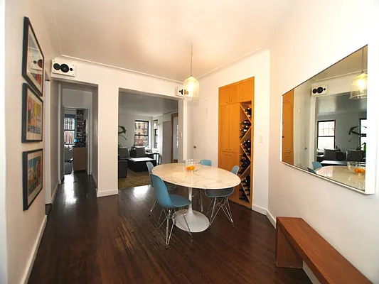 Sold by Sotheby's International Realty | media 11