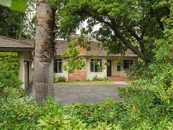 2nd image of 2707 E California Blvd