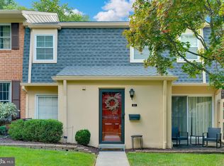 63 Old Forge Xing, Devon, PA 19333