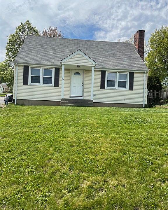 1st image of 654 Farmington Ave