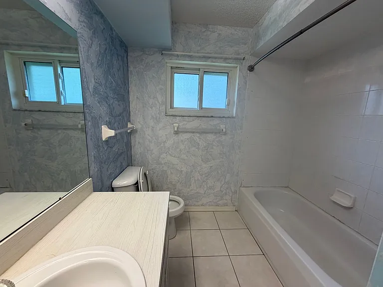 118 Edison St — Photo 6
