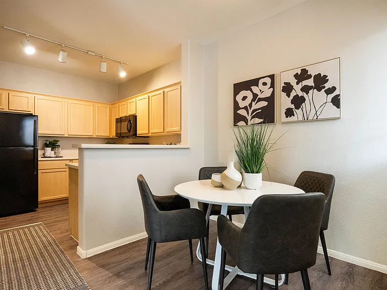 THE CLUBS AT RHODES RANCH APARTMENT HOMES — Photo 6