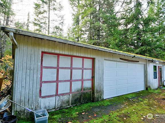 2nd image of 460 E Hyland Drive