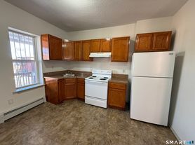 834 Park St, Hartford, CT