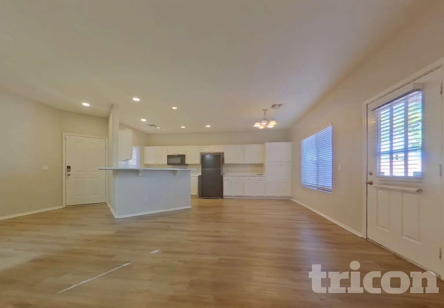 10812 W Monte Vista Road Avondale AZ — Photo 4