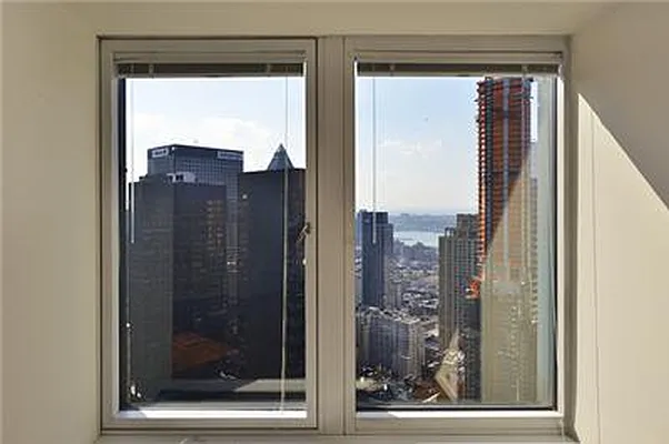 Sold by RELO REDAC INC. | media 3