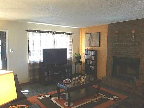 2nd image of 309 Crestmont Dr