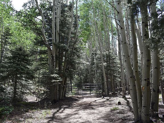 3rd image of 1730 County Road 327